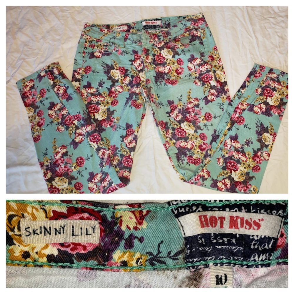 Skinny Lily Hot Kiss Women's Jeans Sz 10 EUC